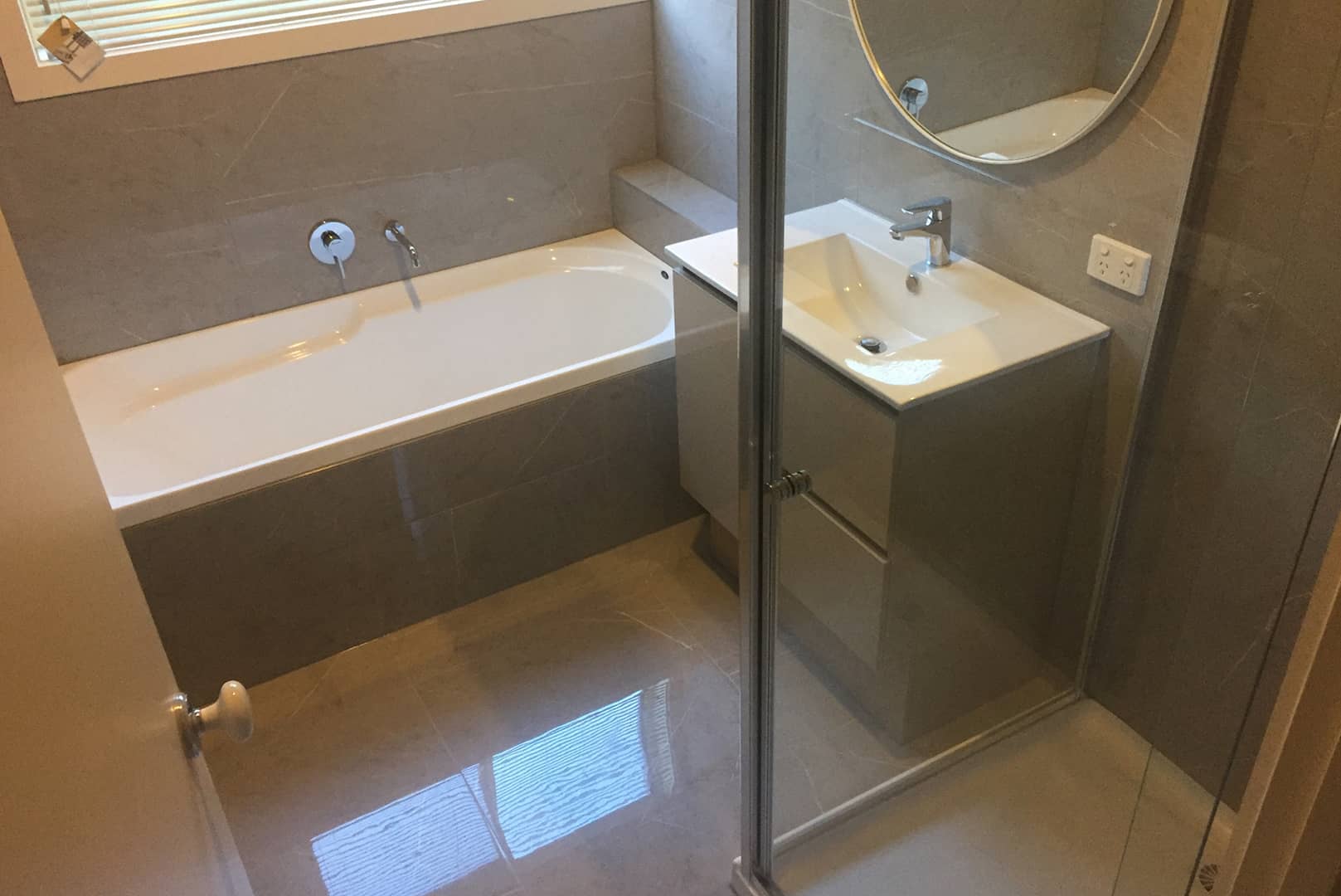 Bathroom Re-tile Renovation option - The Shower Man Melbourne